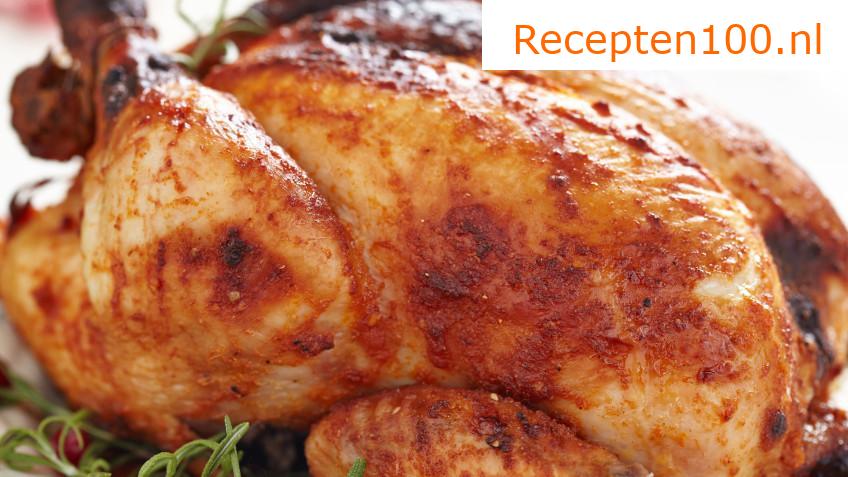 Sappige kruidenkip gebakken op grof zout